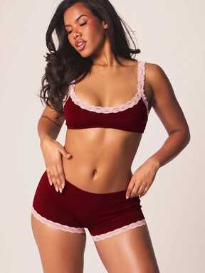 MISSGUIDED Lace Trim Boyshort Panties And Bra Set With Scalloped Edge Hem Soft Stretch Fabric Valentine's Day Lingerie #BurgundyRed