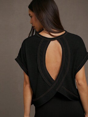 SHEIN Essnce Cut Out Back Crop Tee 14% OFF